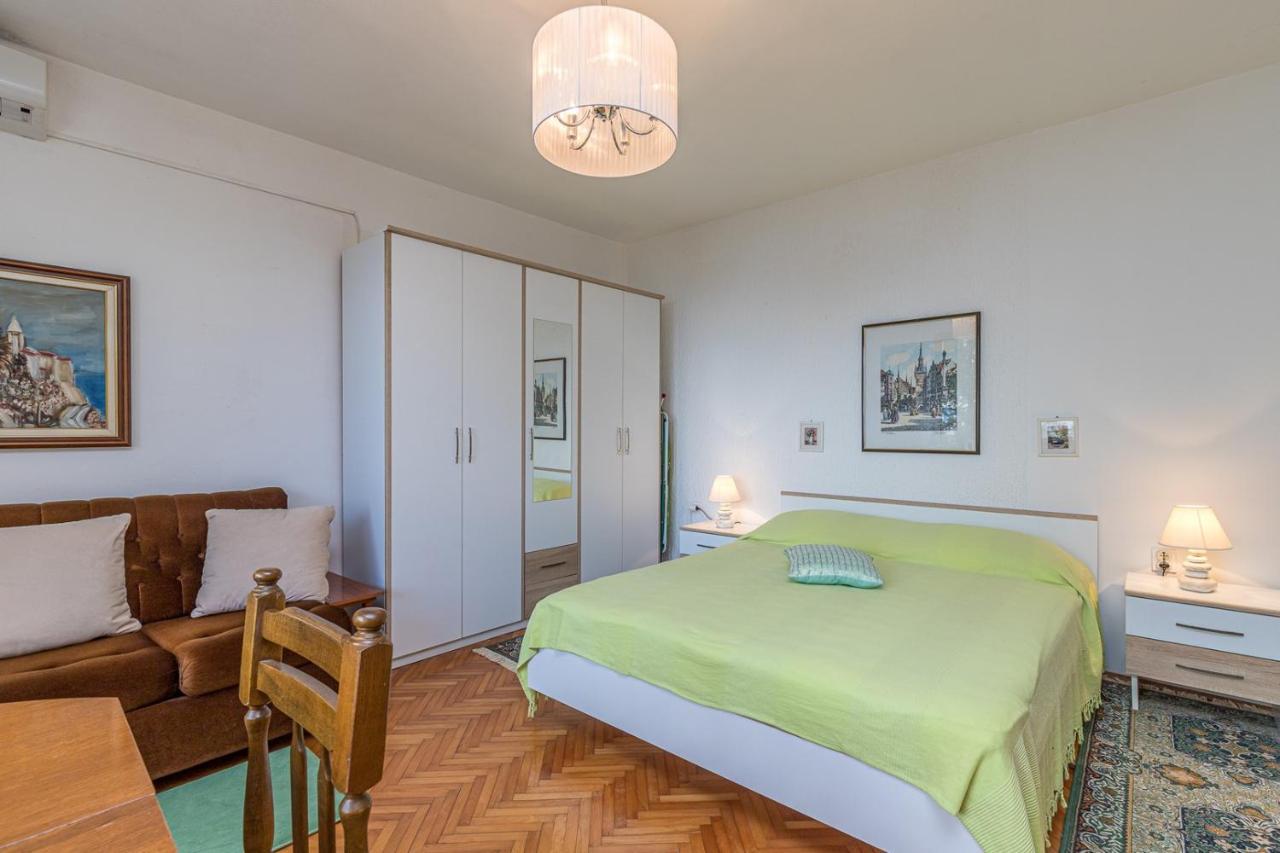 Apartment Dusper 347 ลอฟราน ภายนอก รูปภาพ